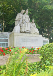 Pont l'abbé - Monument aux bigoudens - été - printemps - 2023 - © E Cléret